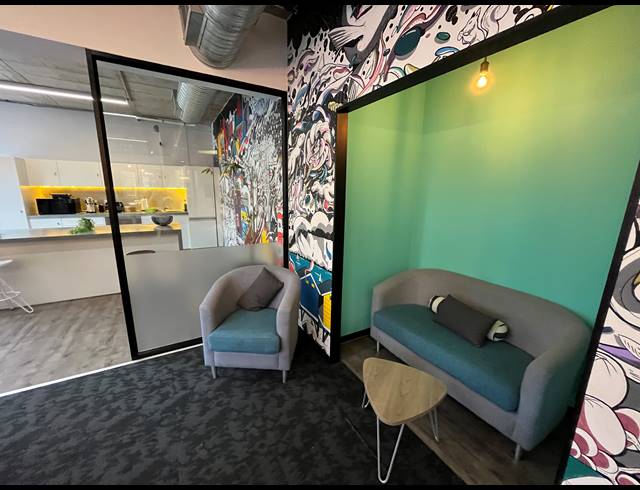199M² OFFICE TO LET IN GREEN POINT